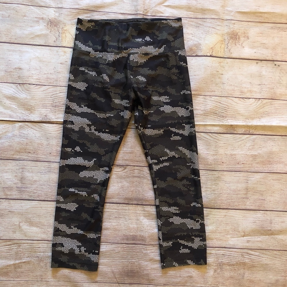 Lorna Jane Camo Leggings‎